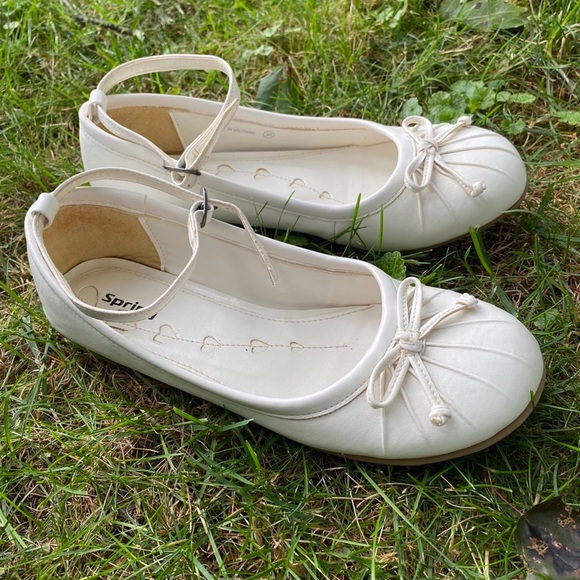 Spring white ballet flats - Picture 3 of 9